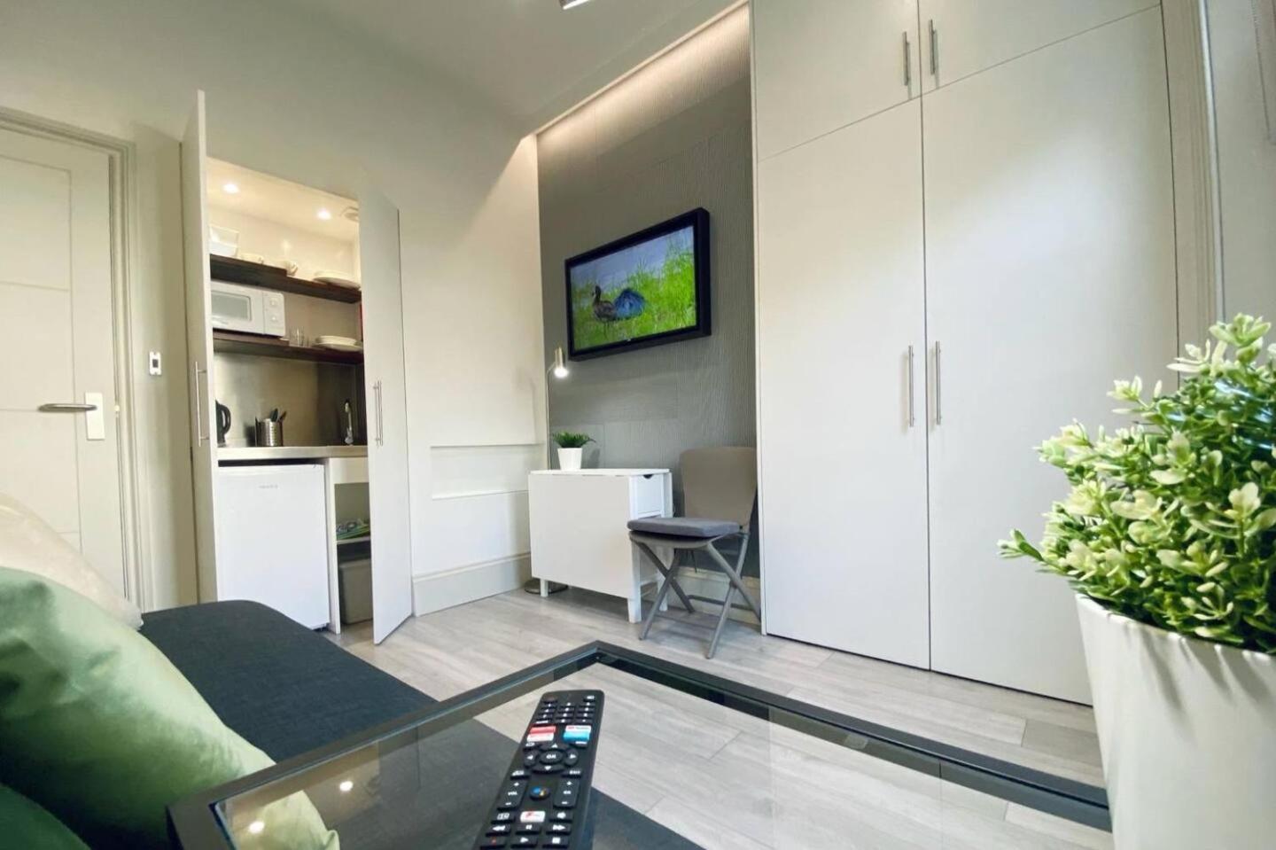 Apt 03 Beachside Beauty Central Studio Steps From Cafes Hove Esterno foto